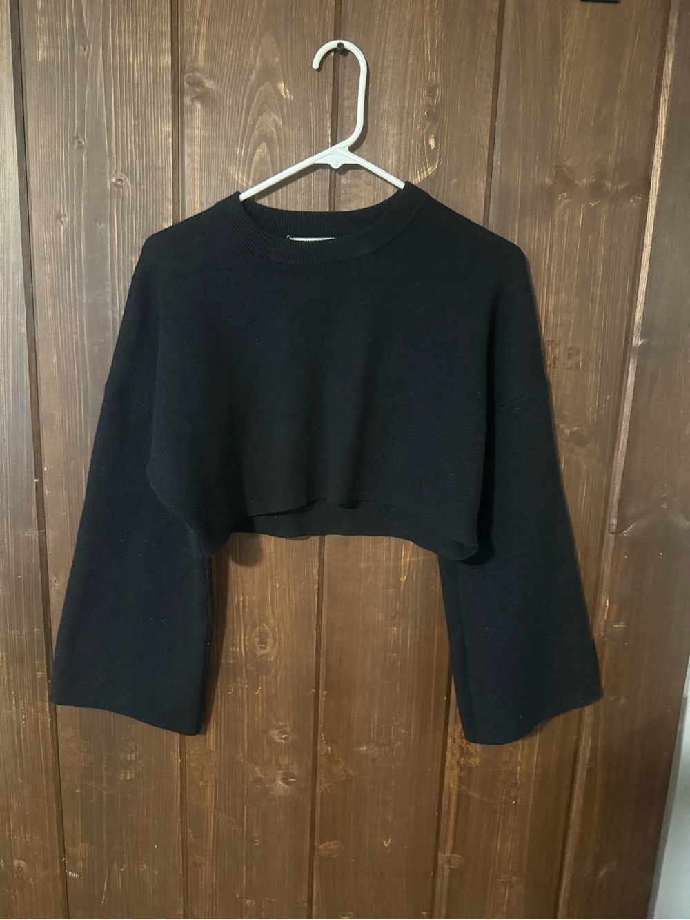 Zara Black Cropped Crewneck Sweater
